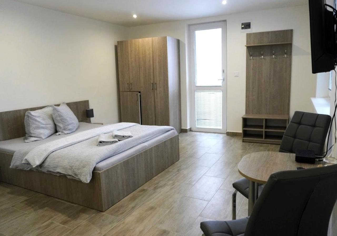 Vila Lada Dedinky Exteriör bild